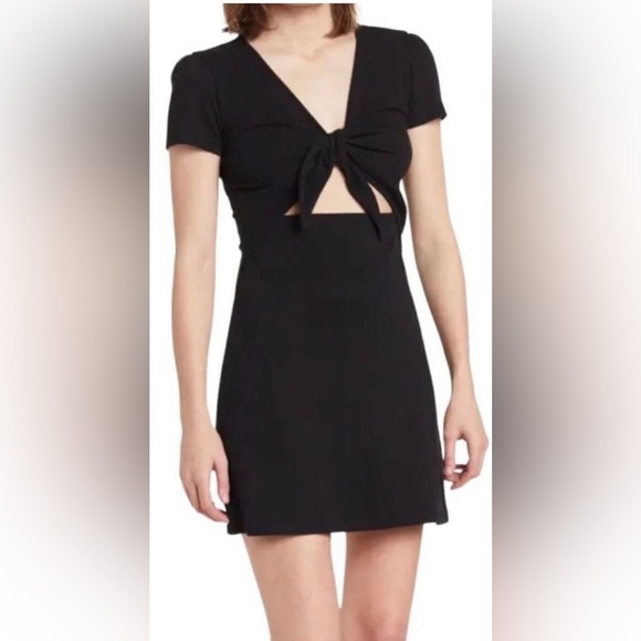 Abound Casual Front Tie Knot Dress - Picture 1 of 9